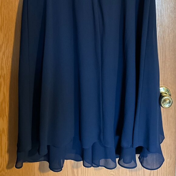 Le BOSS Blue Navy Formal Dress Size 16 Sleeveless Lined V-Neck Back Zipper - Picture 9 of 9
